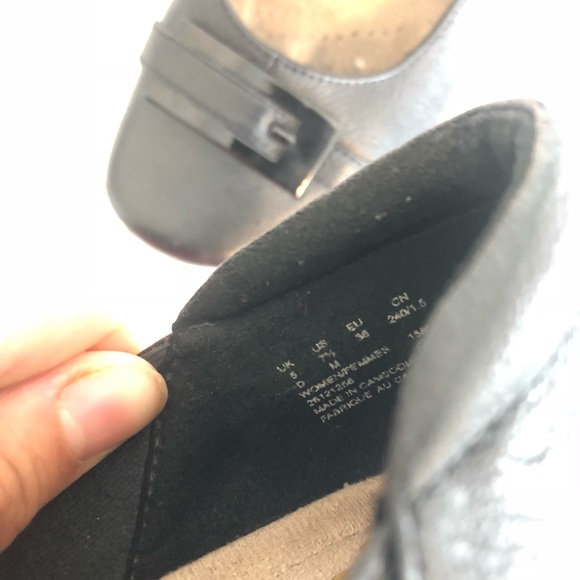 Clark’s Candra Glare Black Flats sz 7 1/2 - Picture 6 of 8